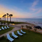Sidari Vibes On The Beach